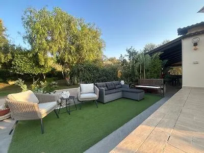 Lavinia Villa